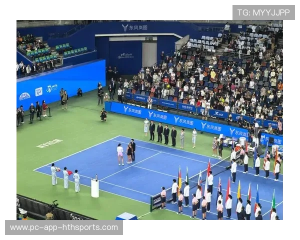 网球赛场明星见面会成为拉近粉丝距离的有效方式